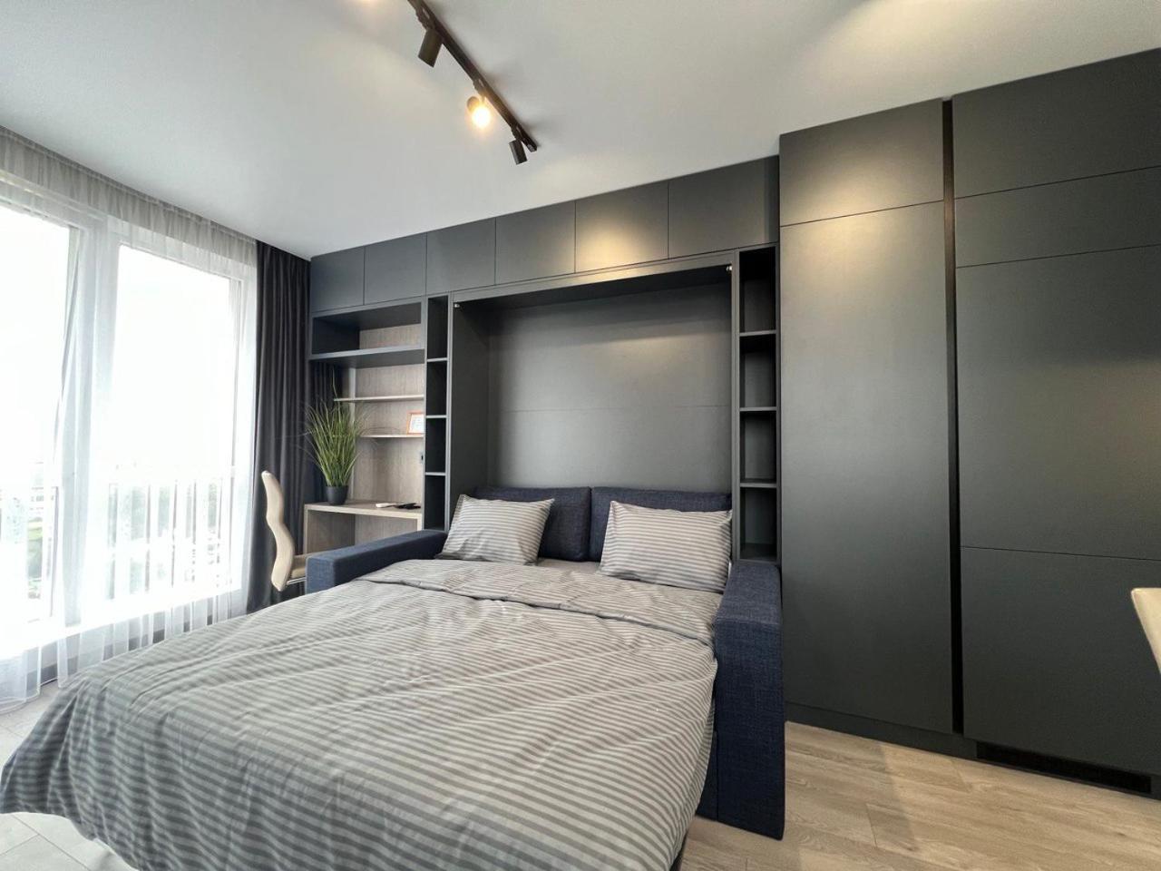 Apartments Vip Avalon Lviv Extérieur photo
