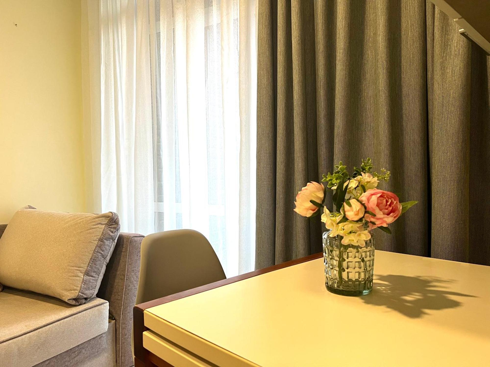 Apartments Vip Avalon Lviv Extérieur photo